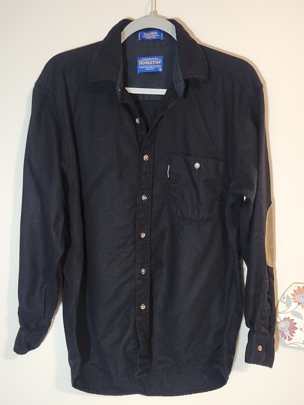 Pendleton Trail Shirt Black 100% Virgin Wool Suede Elbow Patch Mens M